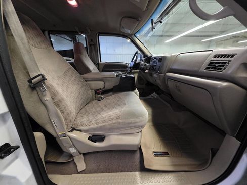 Used 2000 Ford F350 XLT image 27