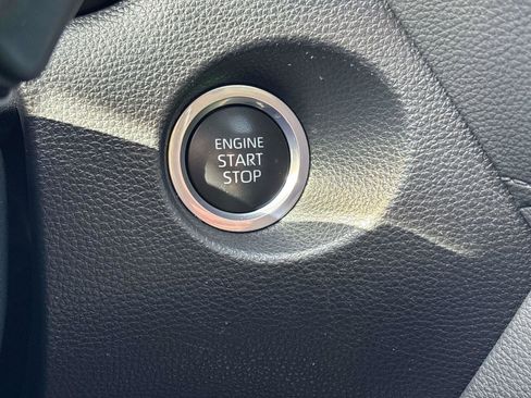 Certified 2023 Toyota Corolla Cross LE w/ Moonroof Package image 28