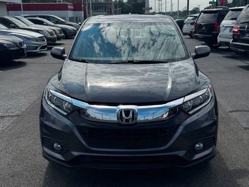 Used 2019 Honda HR-V LX image 2