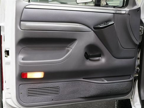 Used 1995 Ford F250 XLT image 60