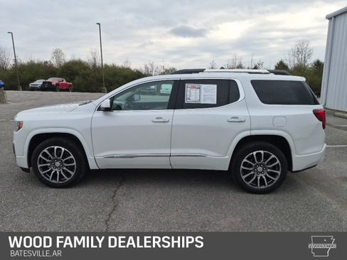 Used 2022 GMC Acadia Denali w/ Denali Ultimate Package image 2