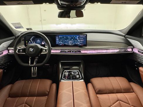 Used 2024 BMW 760i xDrive 760i xDrive w/ Executive Package image 17