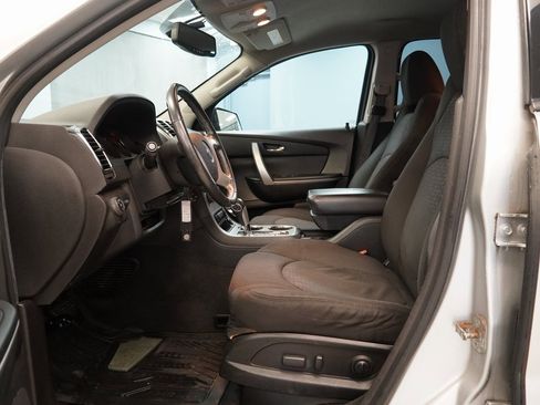 Used 2012 GMC Acadia SLE image 4