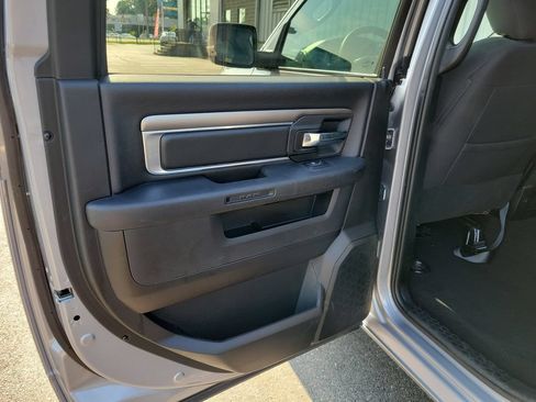 Used 2024 RAM 1500 Warlock AWD/4WD image 16