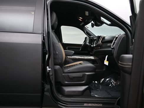 New 2026 RAM 2500 Big Horn AWD/4WD image 26