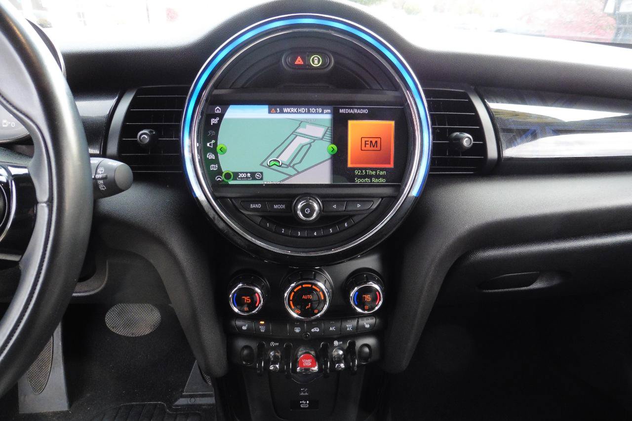 Used 2021 MINI Cooper 4-Door Hardtop FWD image 10