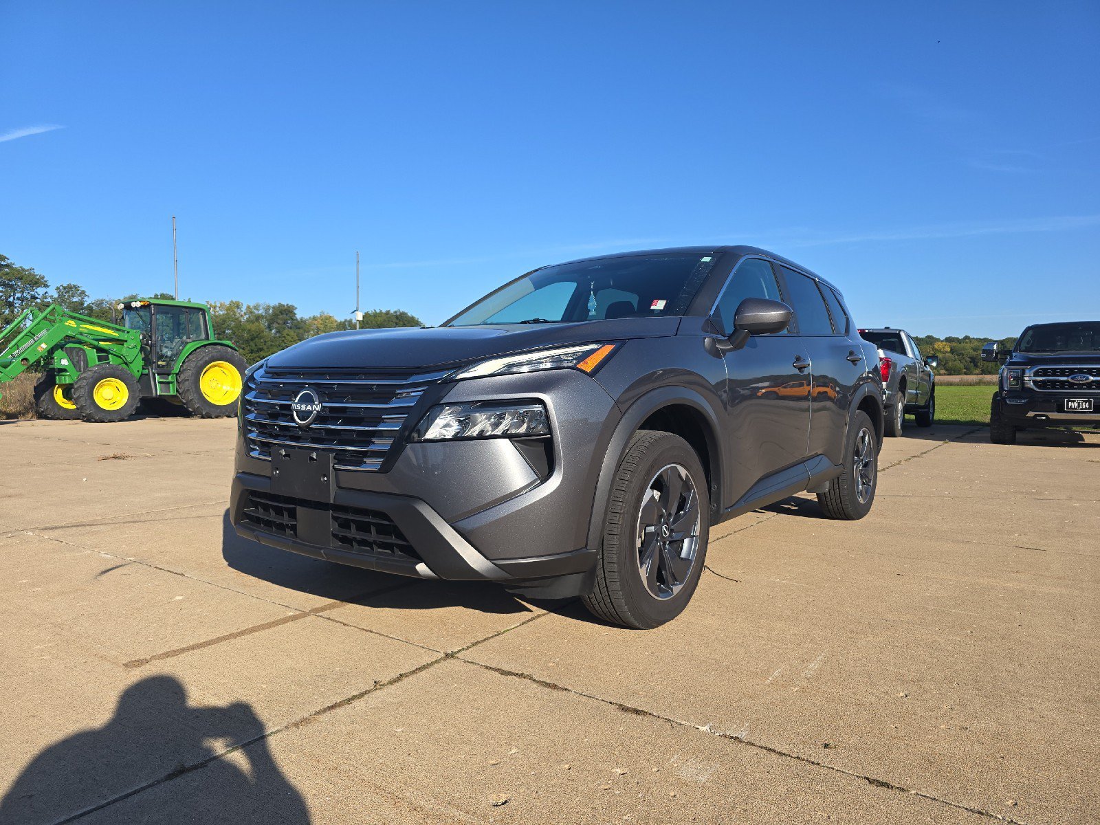 Used 2025 Nissan Rogue SV FWD image 6