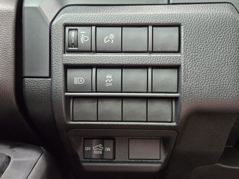 Used 2025 Toyota Tacoma SR image 20