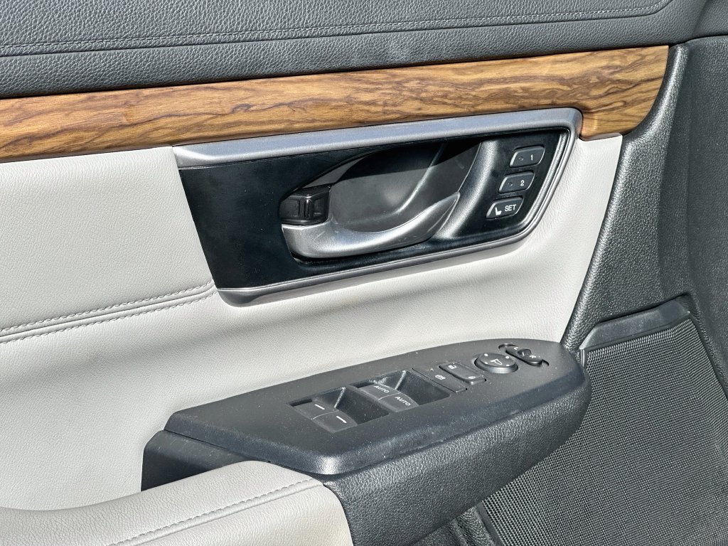 Used 2019 Honda CR-V EX-L image 17