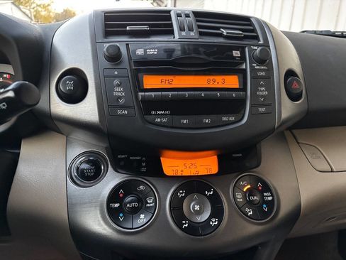 Used 2010 Toyota RAV4 Limited image 12