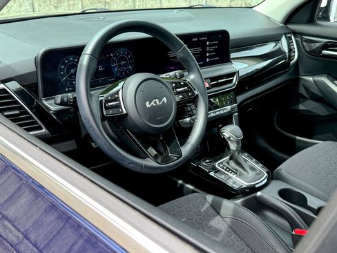 Certified 2024 Kia Seltos S AWD/4WD image 15