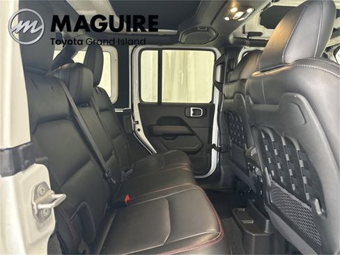 Used 2021 Jeep Wrangler Unlimited Rubicon w/ Cold Weather Group image 18