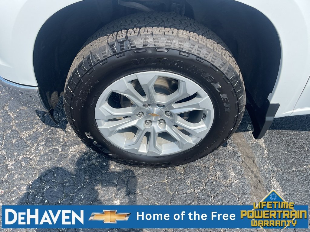 Used 2025 Chevrolet Silverado 1500 LTZ AWD/4WD image 10