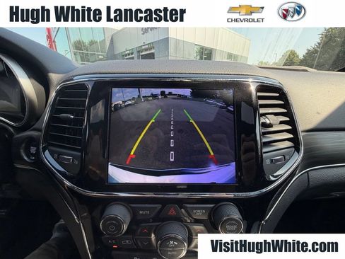 Used 2019 Jeep Grand Cherokee Limited AWD/4WD image 9