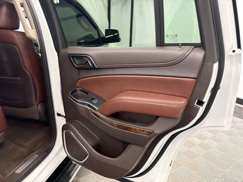 Used 2015 Chevrolet Tahoe LTZ RWD image 17