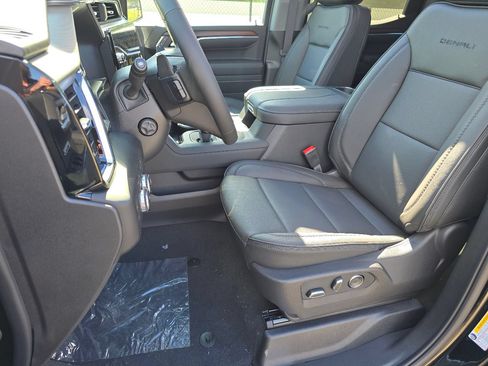 New 2026 GMC Sierra 1500 Denali w/ Denali Reserve Package AWD/4WD image 31