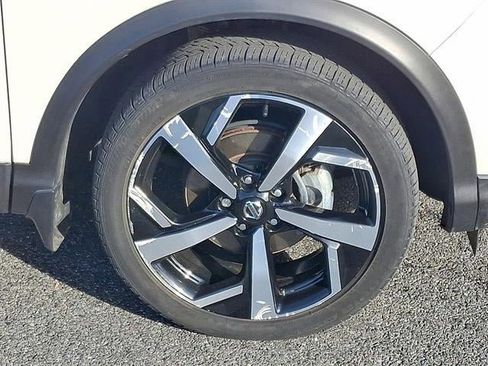 Used 2022 Nissan Rogue Sport SL image 8