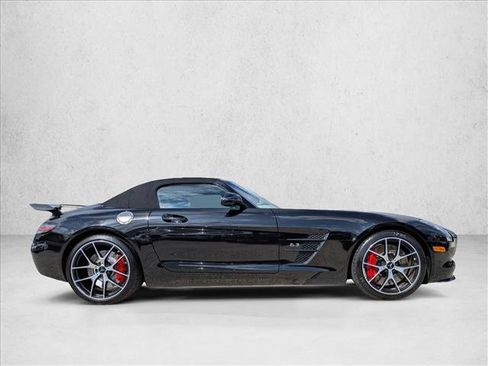 Used 2015 Mercedes-Benz SLS AMG GT Final Edition image 4