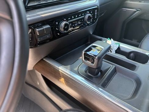 Used 2024 Chevrolet Silverado 1500 High Country AWD/4WD image 25