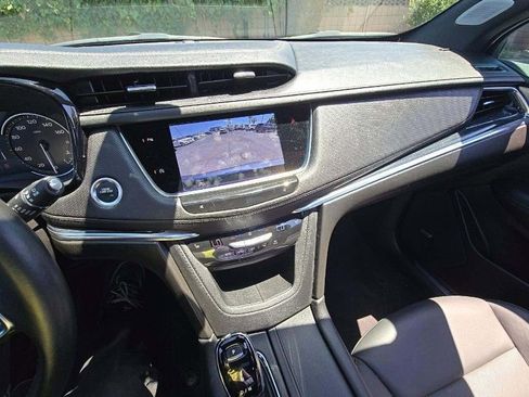 Used 2023 Cadillac XT5 Premium Luxury w/ LPO, Floor Liner Package AWD/4WD image 10