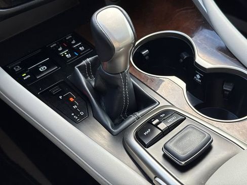 Used 2019 Lexus RX 350 FWD w/ Navigation Package image 28