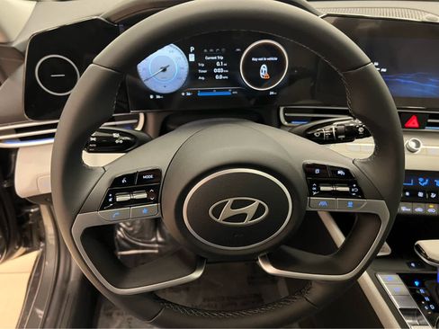 New 2026 Hyundai Elantra Limited image 27