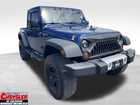 Used 2010 Jeep Wrangler Unlimited Sport image 1