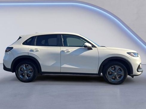 New 2026 Honda HR-V LX image 6