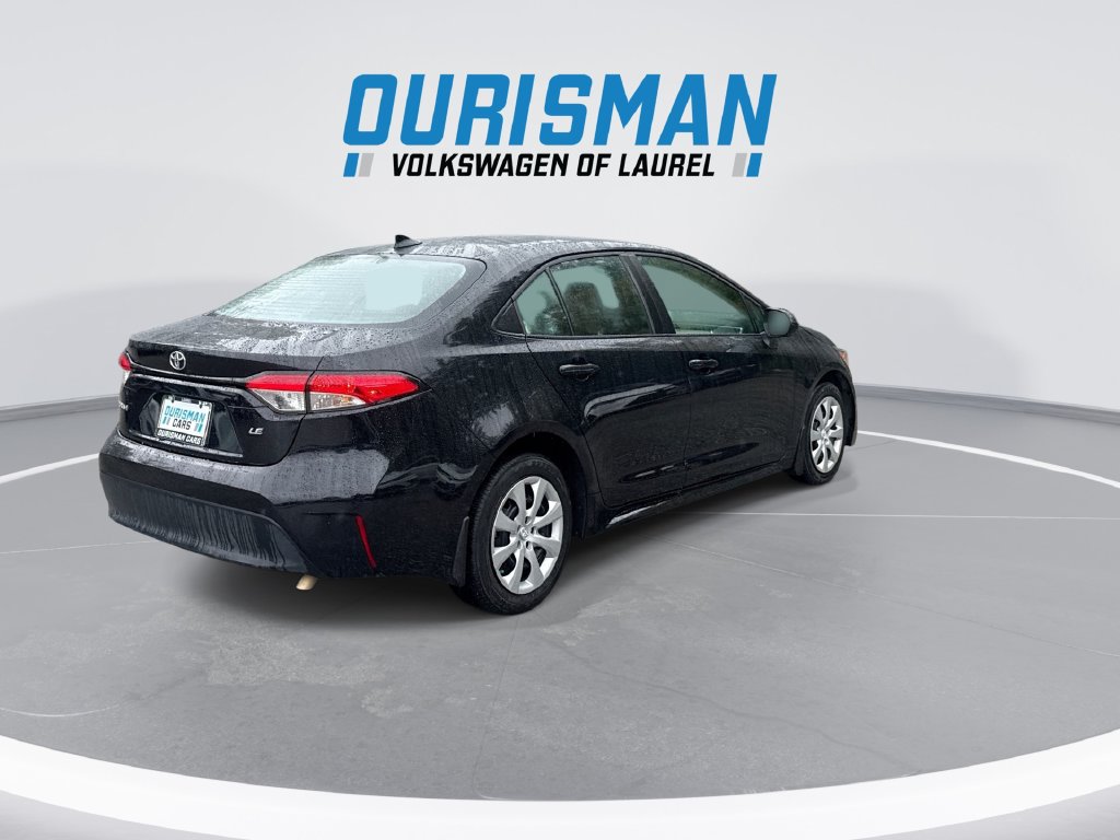 Used 2025 Toyota Corolla LE FWD image 8