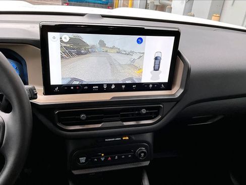 Used 2025 Ford Bronco Sport Big Bend w/ Convenience Package image 28