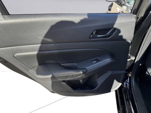 Used 2025 Nissan Altima 2.5 SV image 30