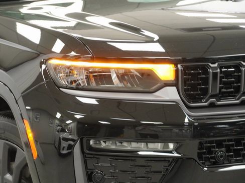 New 2026 Jeep Grand Cherokee Limited image 5