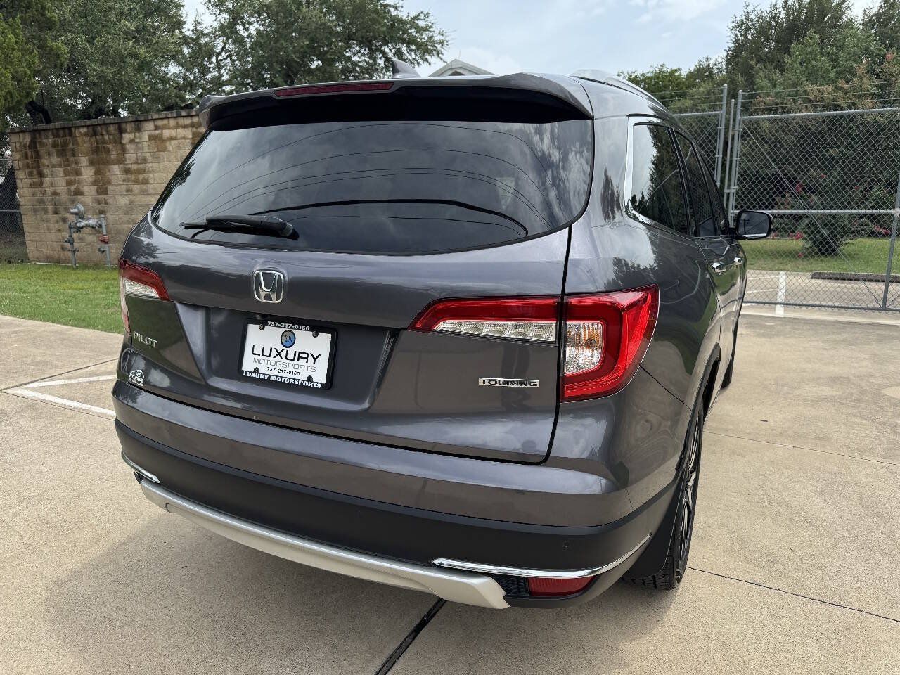 Used 2019 Honda Pilot Touring image 10