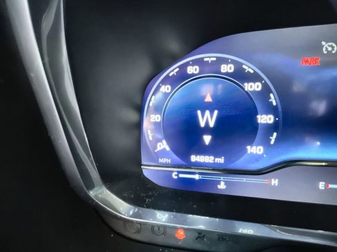 Used 2022 Chevrolet Suburban LT image 12