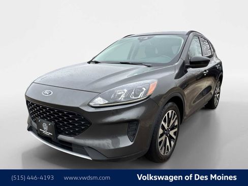 Used 2020 Ford Escape SE Sport image 1