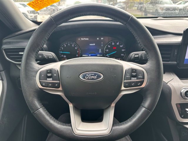 Used 2023 Ford Explorer XLT w/ Equipment Group 202A RWD image 18