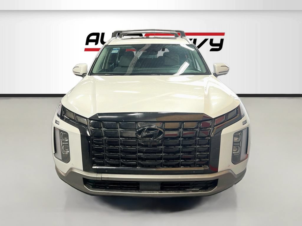Used 2023 Hyundai Palisade SEL w/ Premium Package AWD/4WD image 2