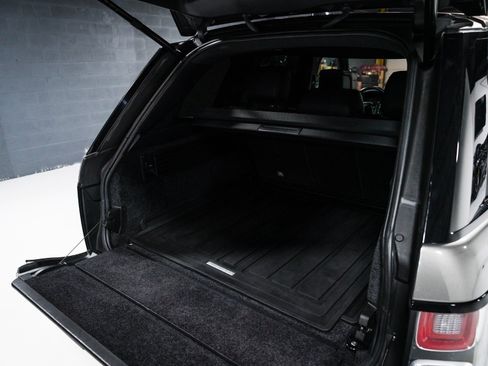 Used 2018 Land Rover Range Rover HSE AWD/4WD image 15