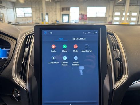 Used 2024 Ford Edge SEL w/ Sport Appearance Package image 19