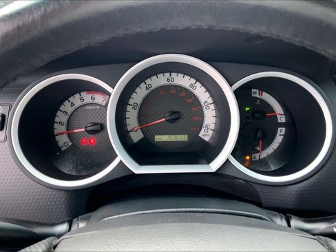 Used 2015 Toyota Tacoma PreRunner w/ SR5 Package image 24