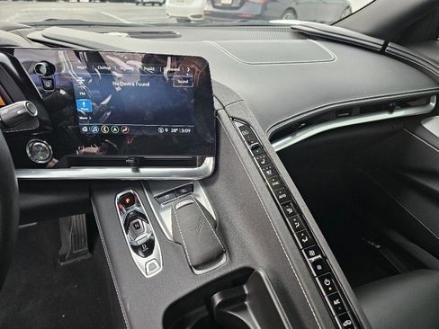 Used 2021 Chevrolet Corvette Stingray Preferred Cpe w/ 2LT image 7