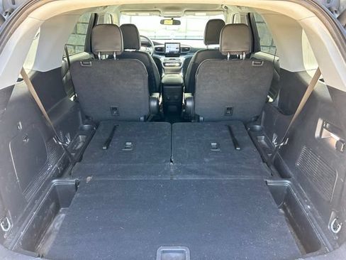Used 2023 Ford Explorer XLT w/ Equipment Group 202A AWD/4WD image 11