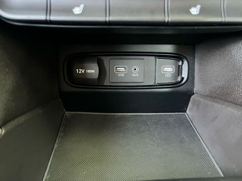 Used 2019 Hyundai Santa Fe Limited image 31