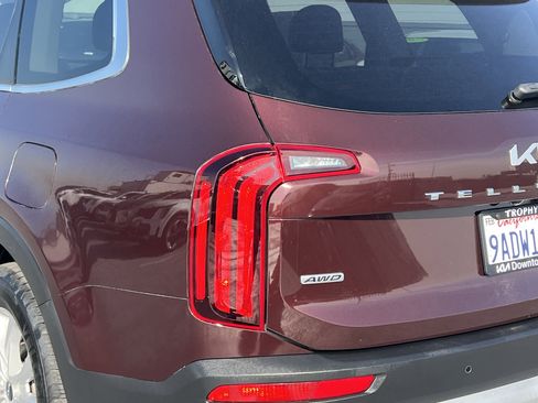Certified 2022 Kia Telluride LX image 20