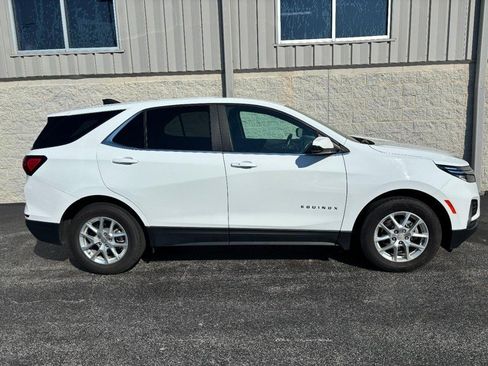 Used 2024 Chevrolet Equinox LT AWD/4WD image 3