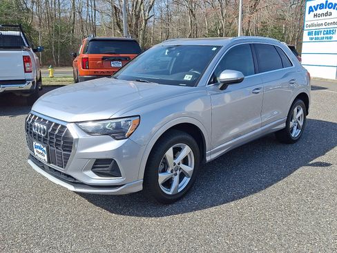 Used 2020 Audi Q3 2.0T Premium w/ Convenience Package image 5