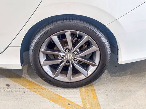 Used 2021 Honda Civic EX-L image 11