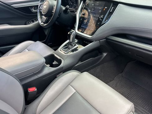Used 2024 Subaru Outback Onyx Edition image 15