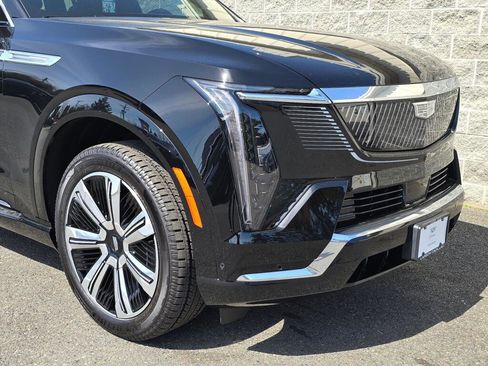 New 2025 Cadillac Escalade IQ Luxury 1 AWD/4WD image 15
