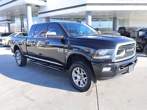 Used 2018 RAM 3500 Laramie Longhorn image 8